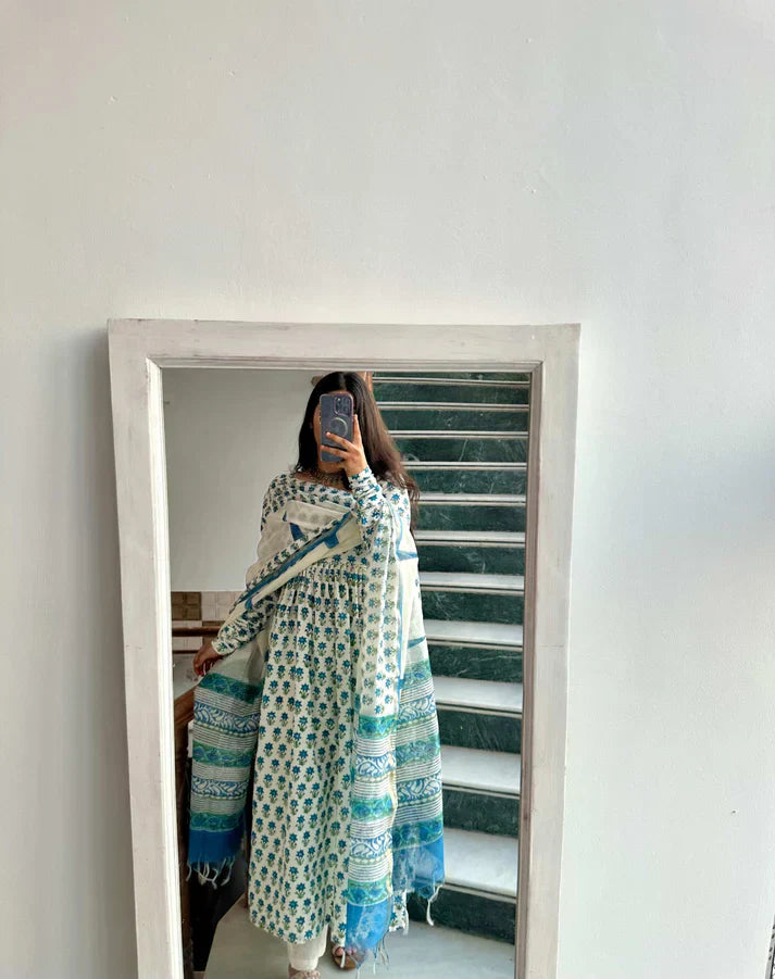 Printed kurta and pant set with Dupatta